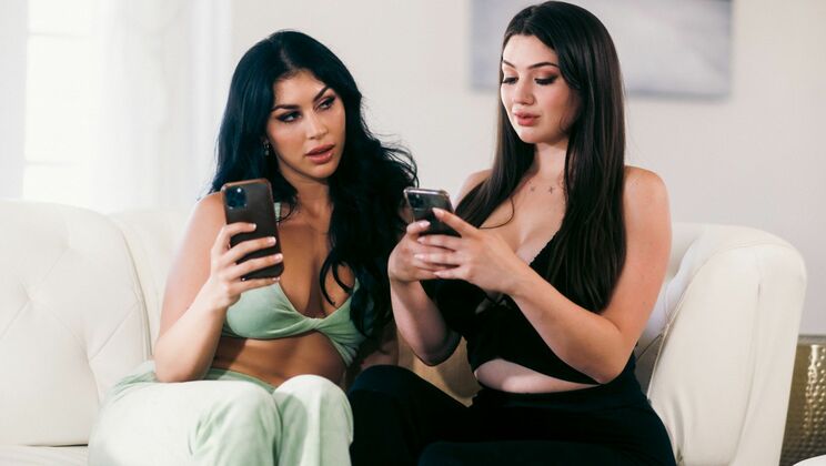 [Mommy'sGirl] - Stepdaughter's Natural Tits Desire - Alyx Star - Queenie Sateen