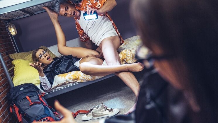 [FakeHostel] - Squirting Geeky Graduates