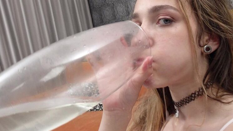 [ErikaKortiStudio] - Ellie Wain's Kinky Encounter: A 2-on-1 ATM/ATP Threesome - Momo - Ellie Wain - Romeo Fist